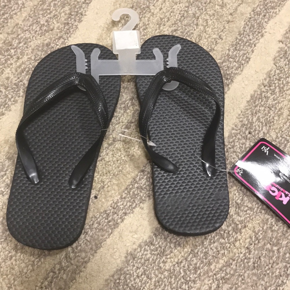 New black flip flops for beach kids 7